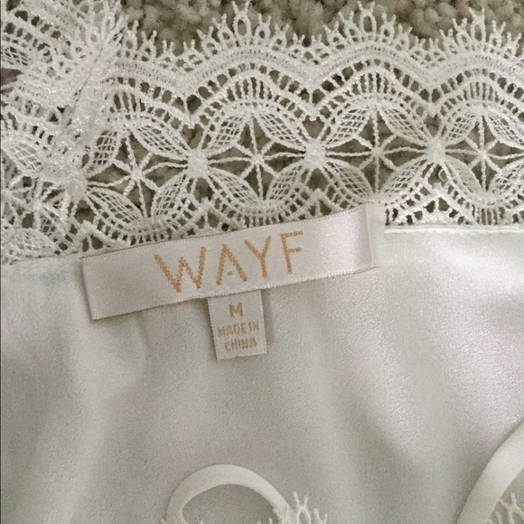 Wayf Amelia Cold Shoulder white Blouse size Medium - Picture 4 of 6
